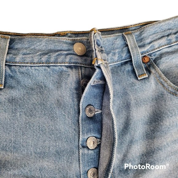 Levi's Premium Women's 501 Button Fly Cut-Off Denim Jean Short Blue Size W33 - Picture 6 of 12